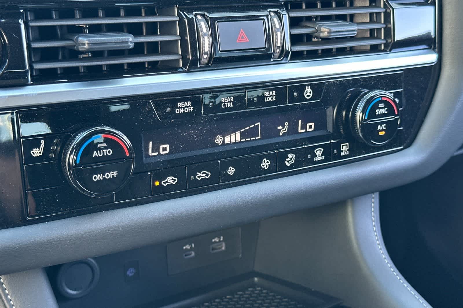 Thumbnail: 2025 Nissan Pathfinder - 21