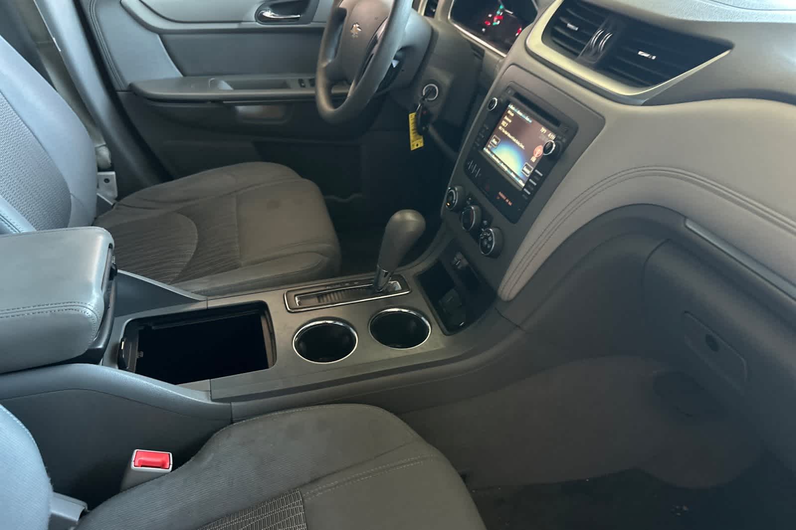 Thumbnail: 2017 Chevrolet Traverse - 18