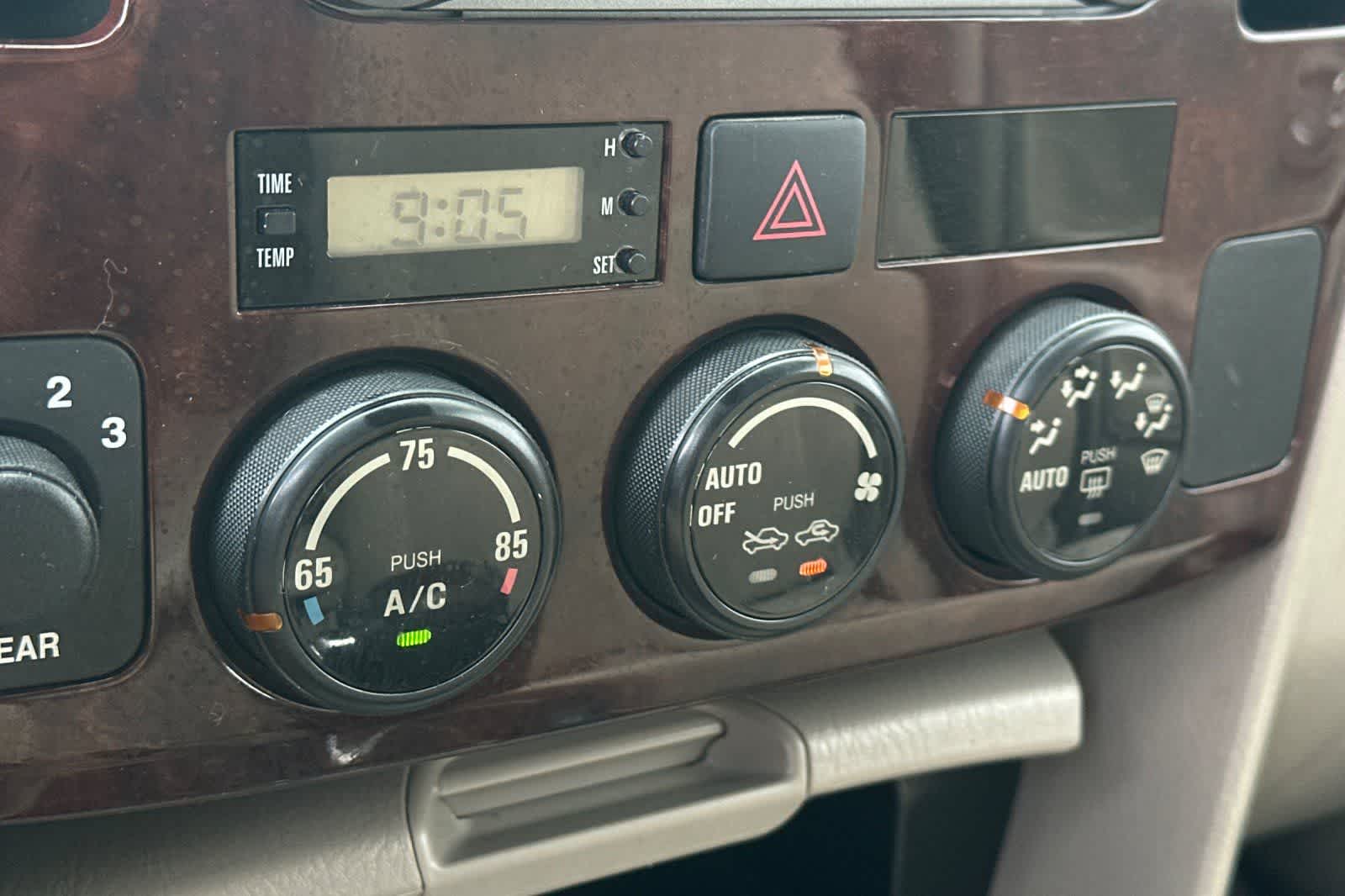 Thumbnail: 2006 Suzuki XL-7 - 24