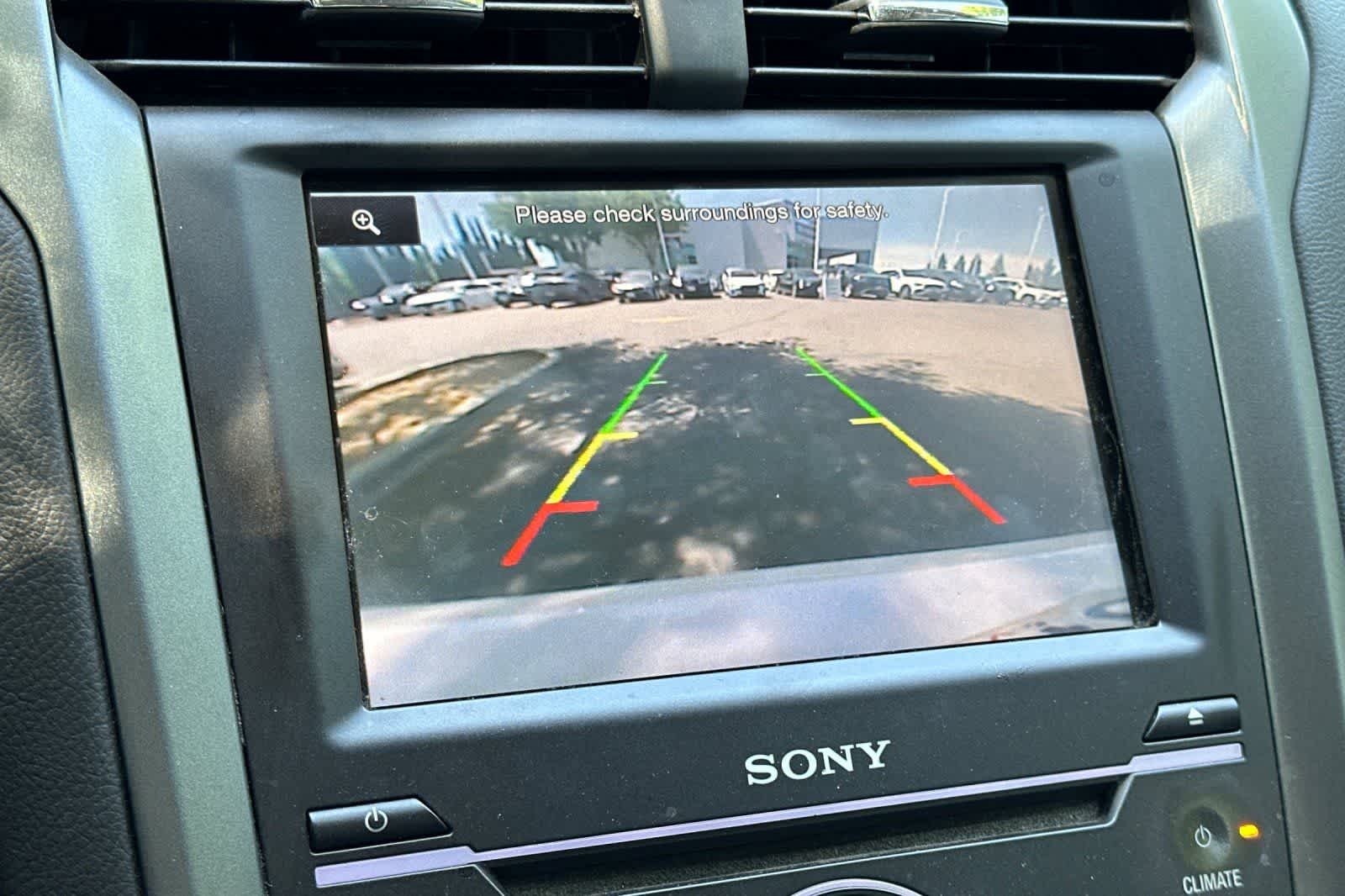 Thumbnail: 2015 Ford Fusion - 20