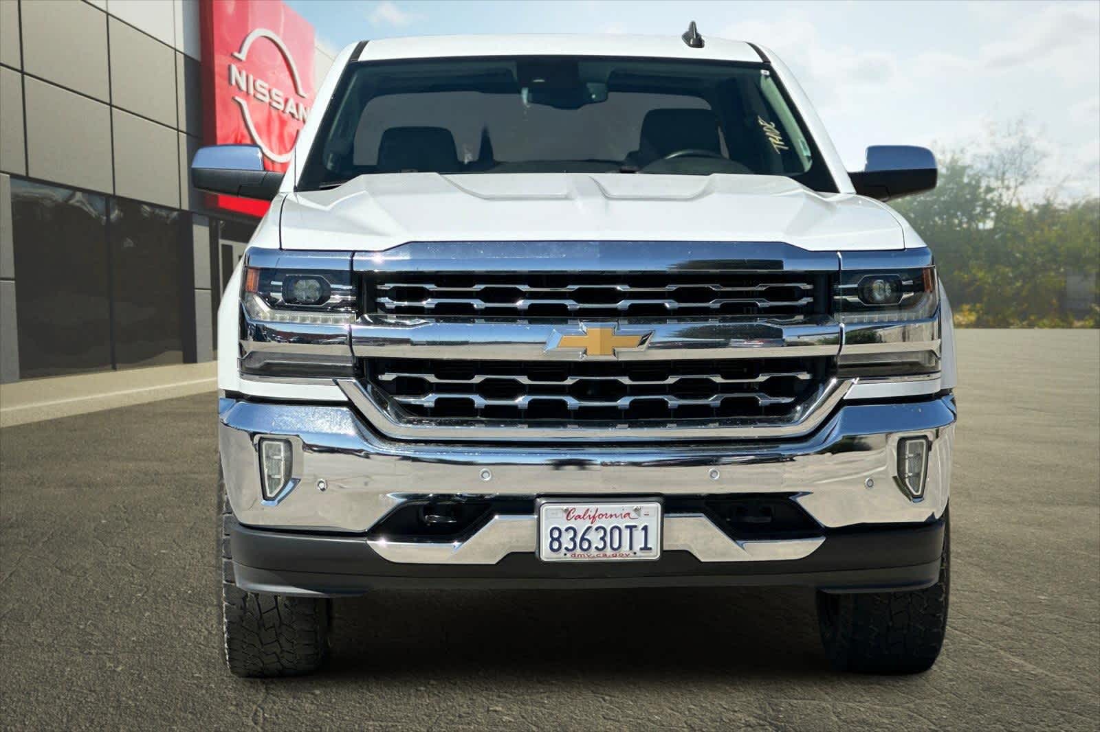 Thumbnail: 2017 Chevrolet Silverado 1500 - 11