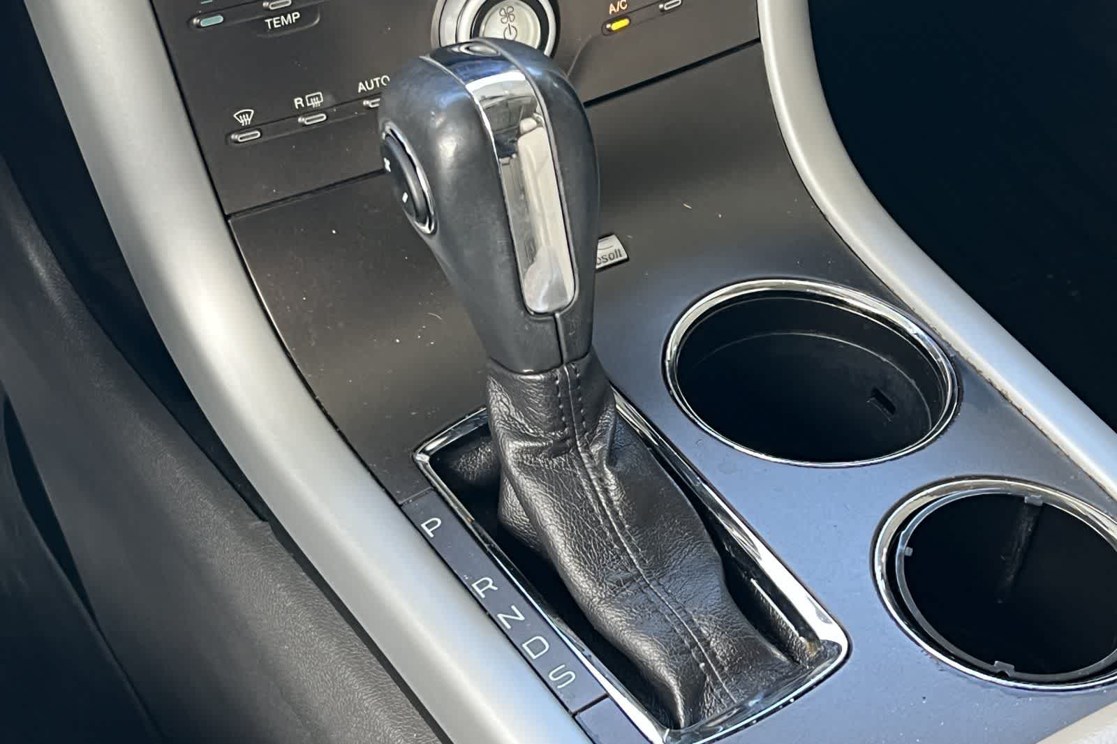 Thumbnail: 2014 Ford Edge - 22