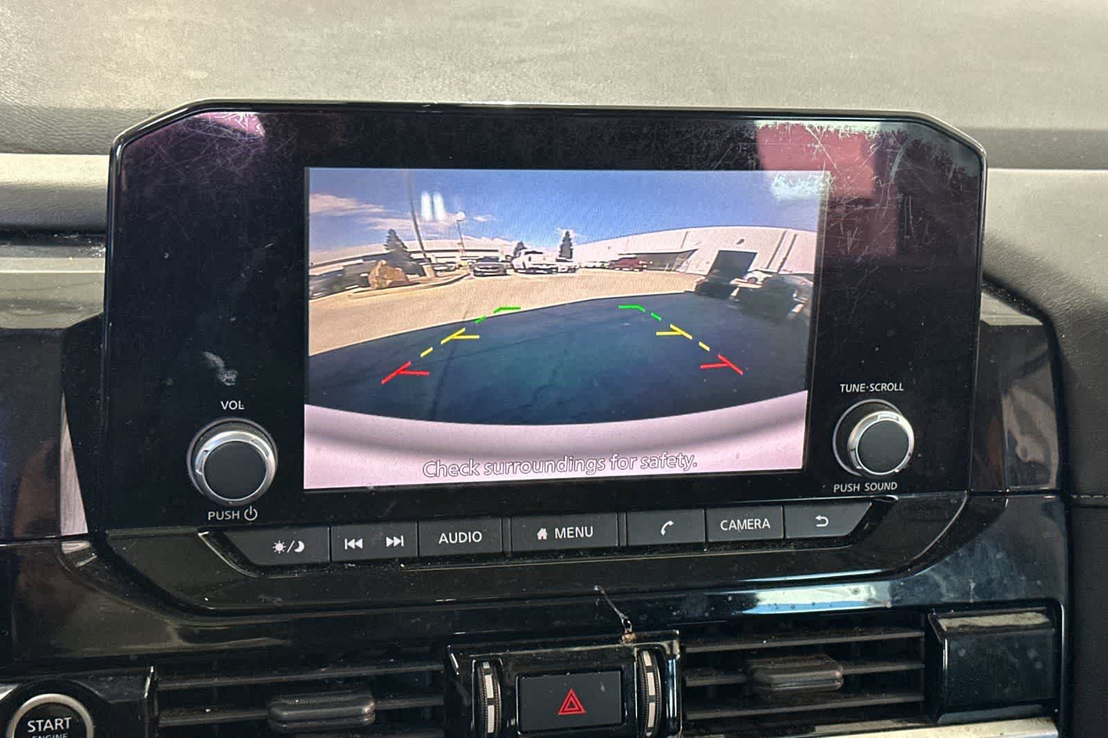 Thumbnail: 2022 Nissan Pathfinder - 21