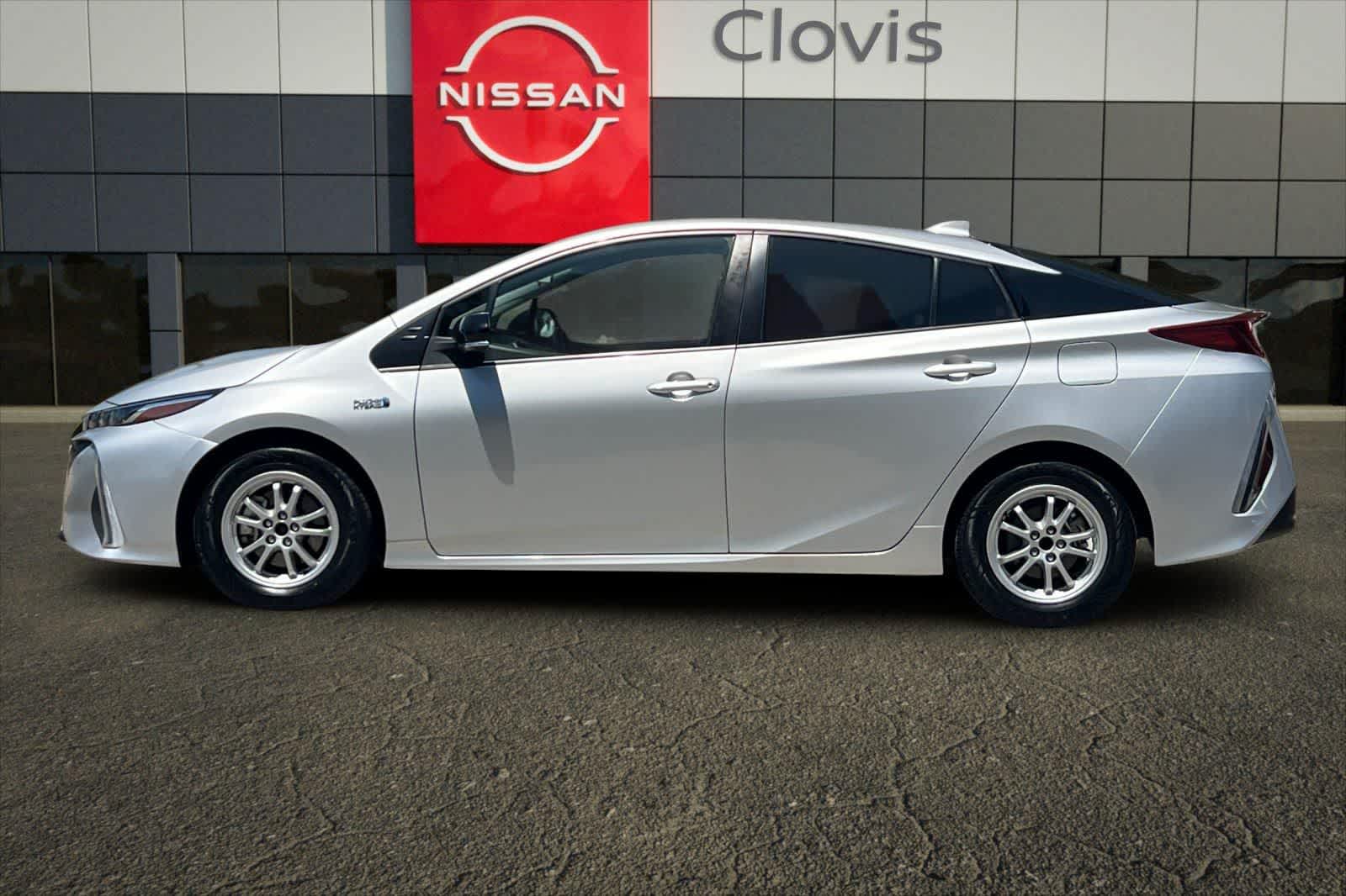 Thumbnail: 2022 Toyota Prius Prime - 6