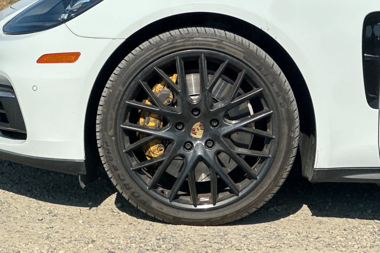 Thumbnail: 2018 Porsche Panamera - 12