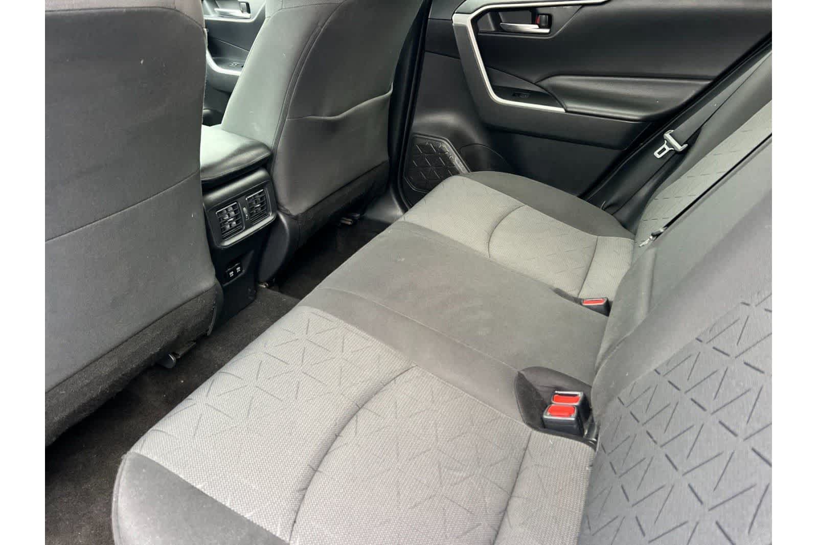 Thumbnail: 2020 Toyota RAV4 - 6