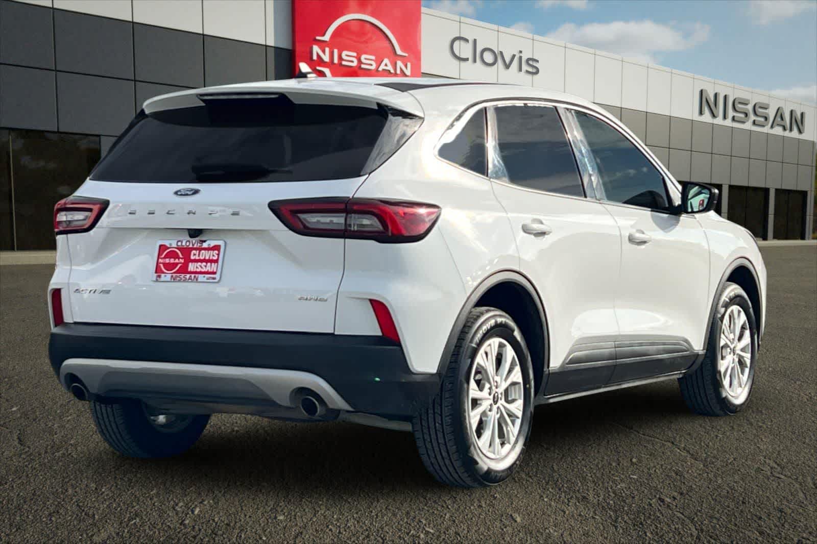 Thumbnail: 2024 Ford Escape - 3