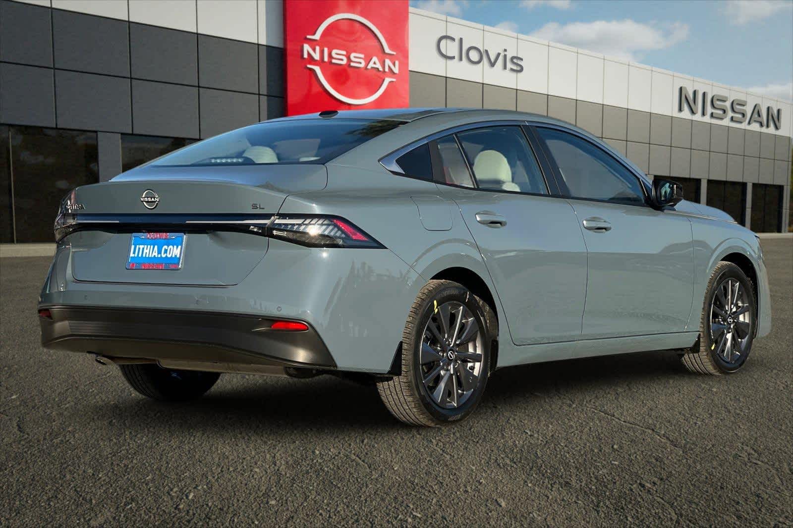 Thumbnail: 2026 Nissan Sentra - 3