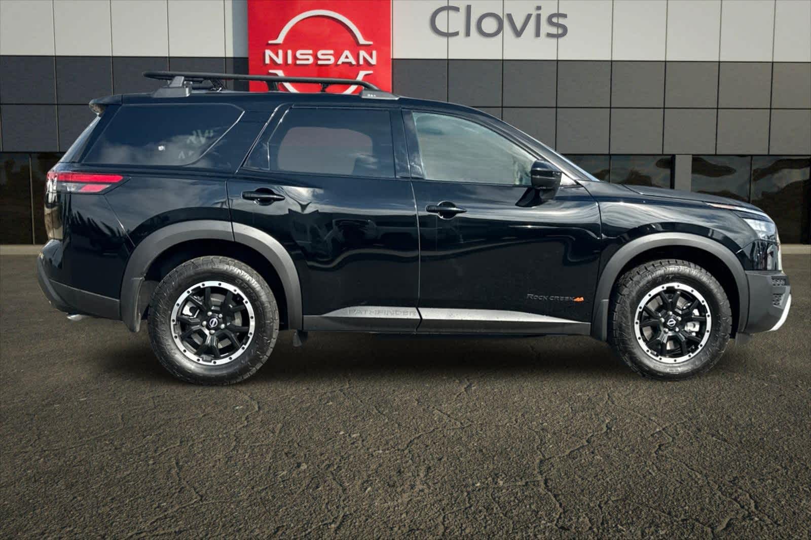 Thumbnail: 2025 Nissan Pathfinder - 9