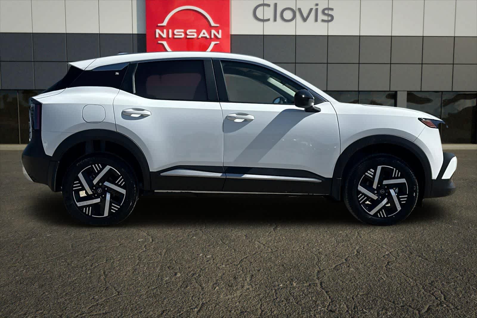Thumbnail: 2026 Nissan Kicks - 9