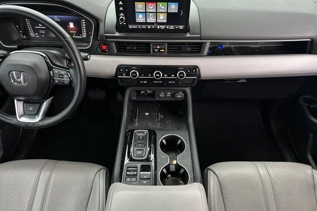 Used 2024 Honda Pilot Elite SUV