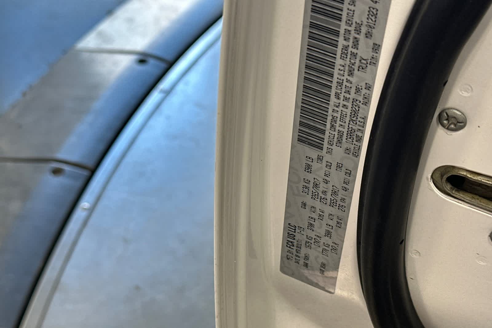 Thumbnail: 2019 RAM 1500 Classic - 30