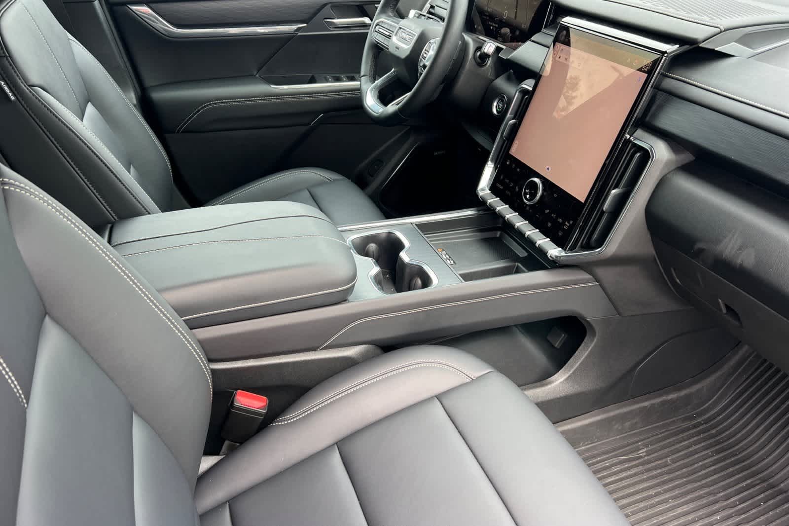 Thumbnail: 2024 GMC Acadia - 19