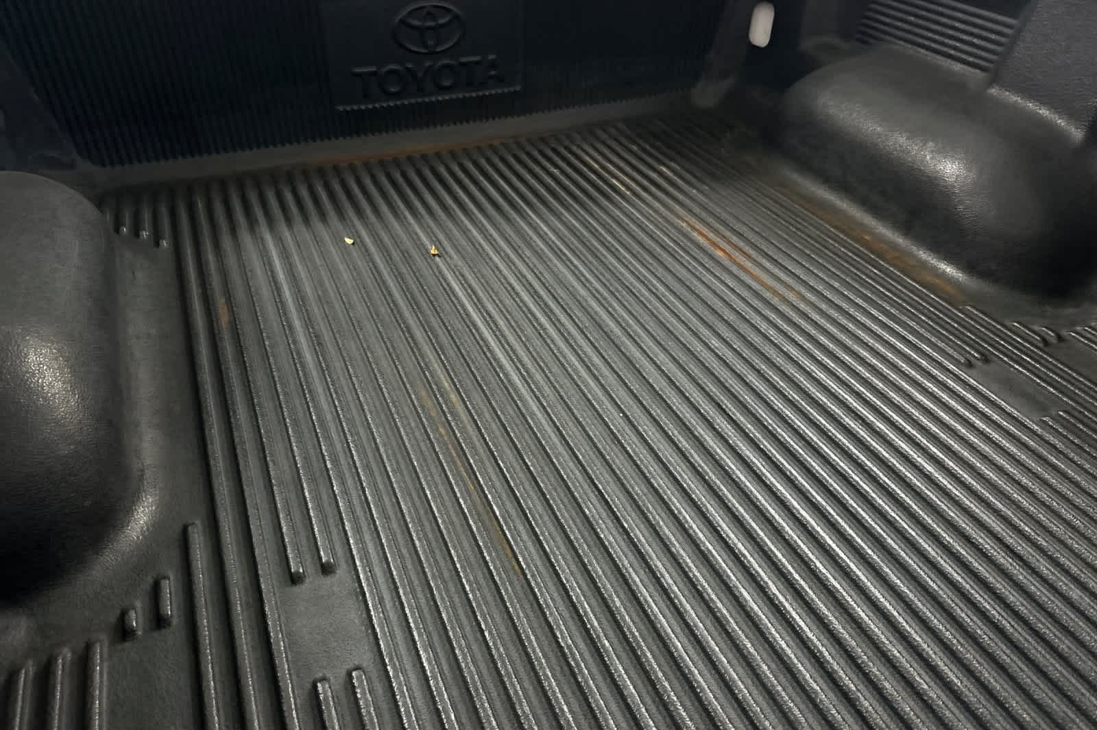 Thumbnail: 2016 Toyota Tundra - 18