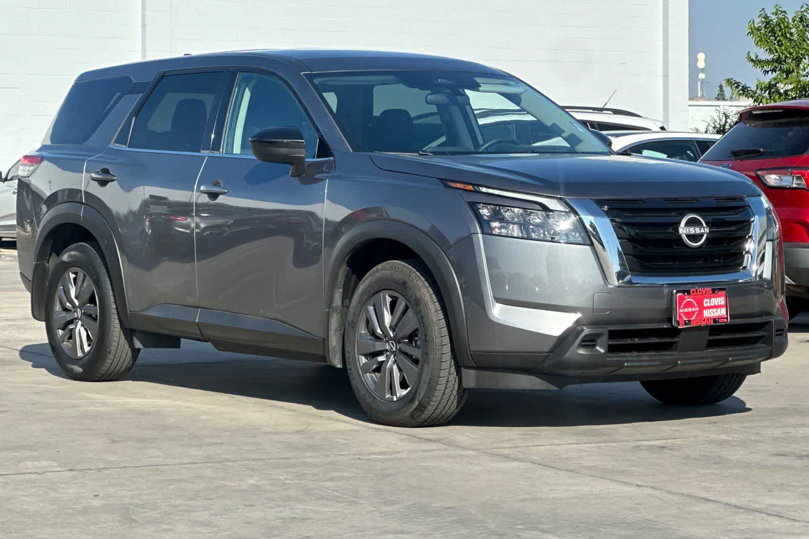 Thumbnail: 2025 Nissan Pathfinder - 10