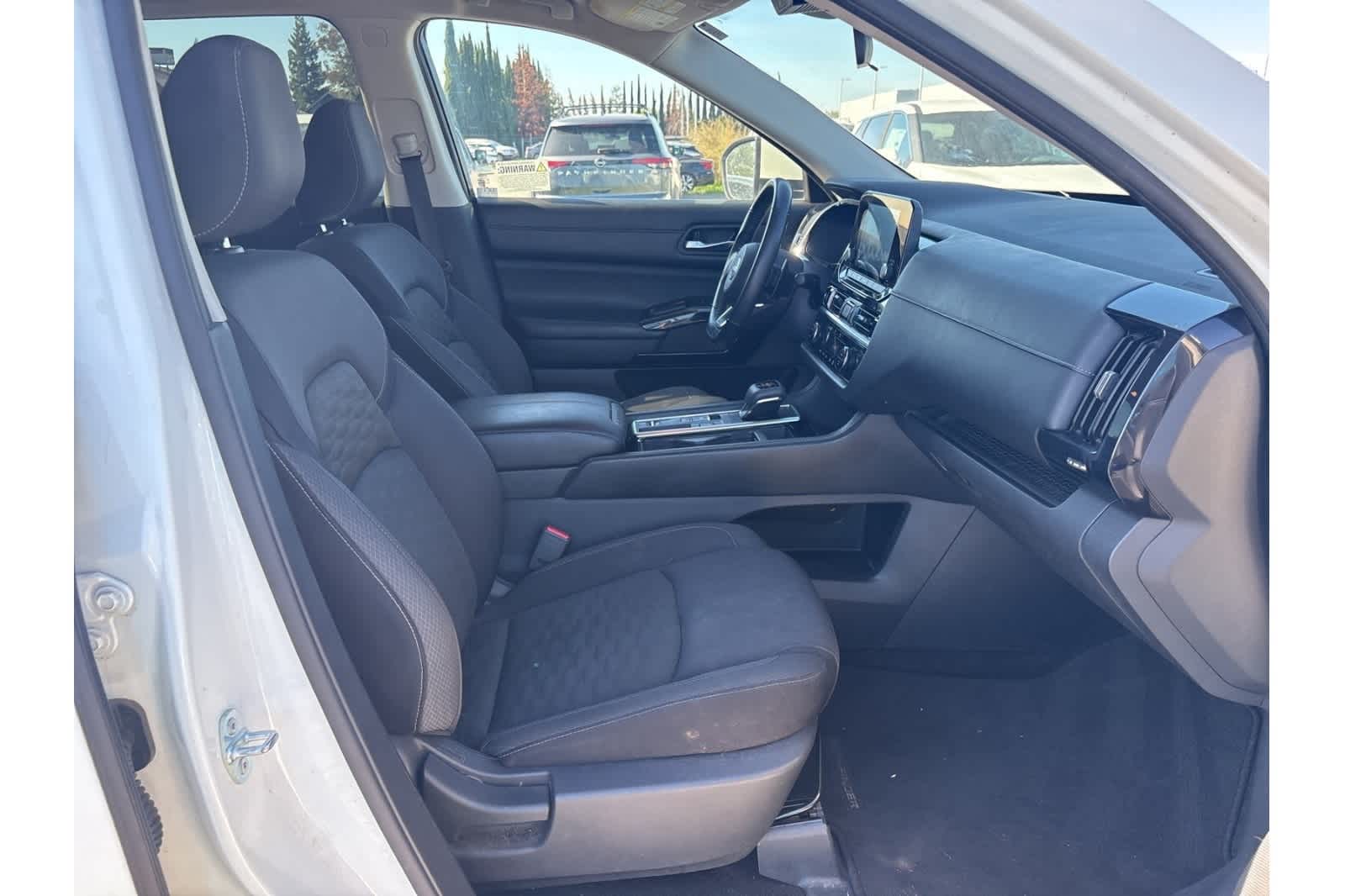 Thumbnail: 2022 Nissan Pathfinder - 14