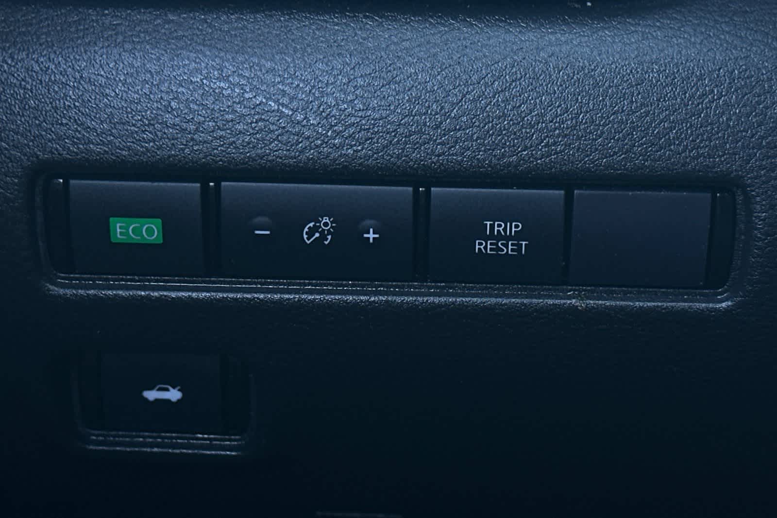 Thumbnail: 2024 Nissan Sentra - 31