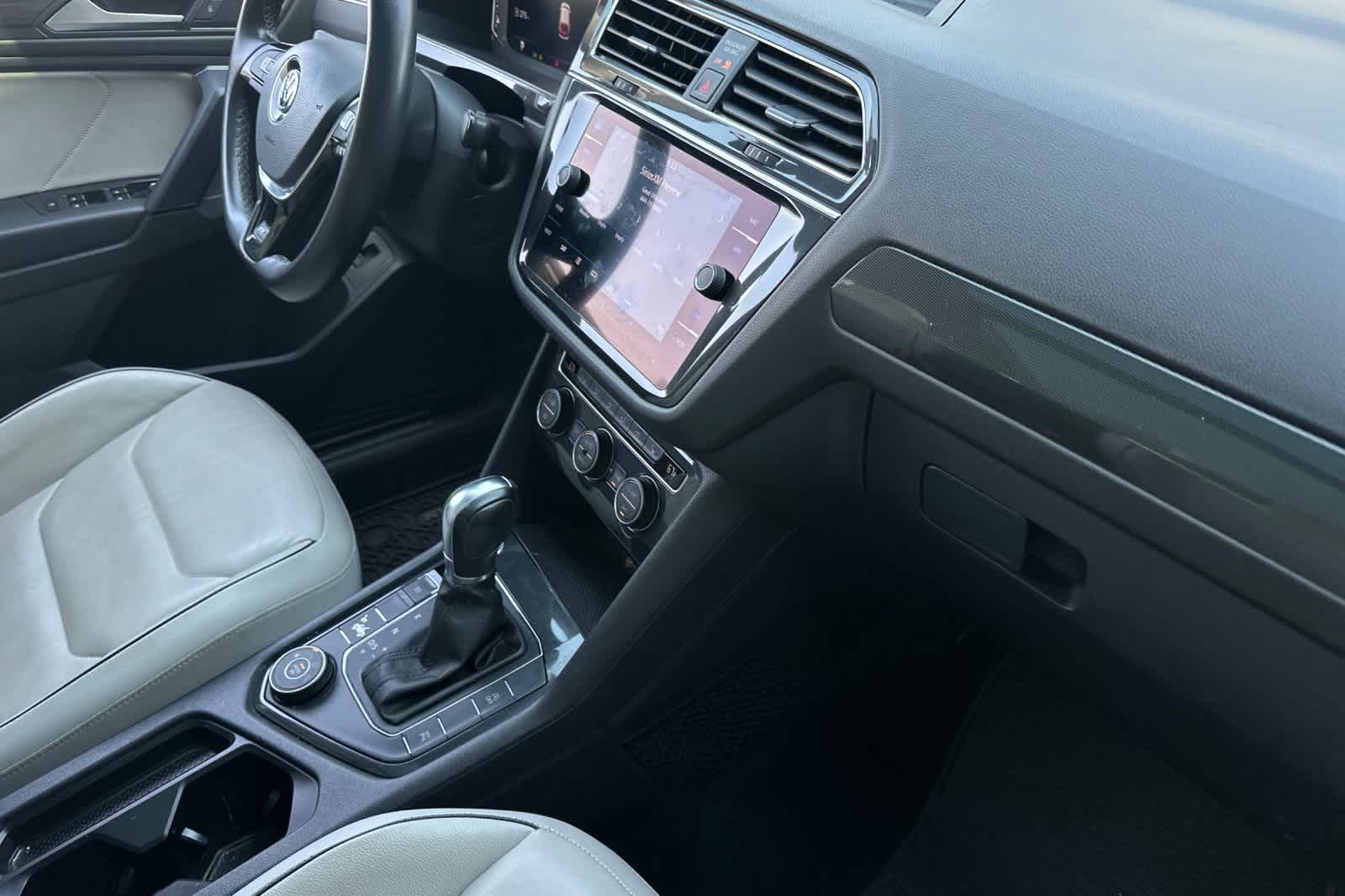 Thumbnail: 2019 Volkswagen Tiguan - 19