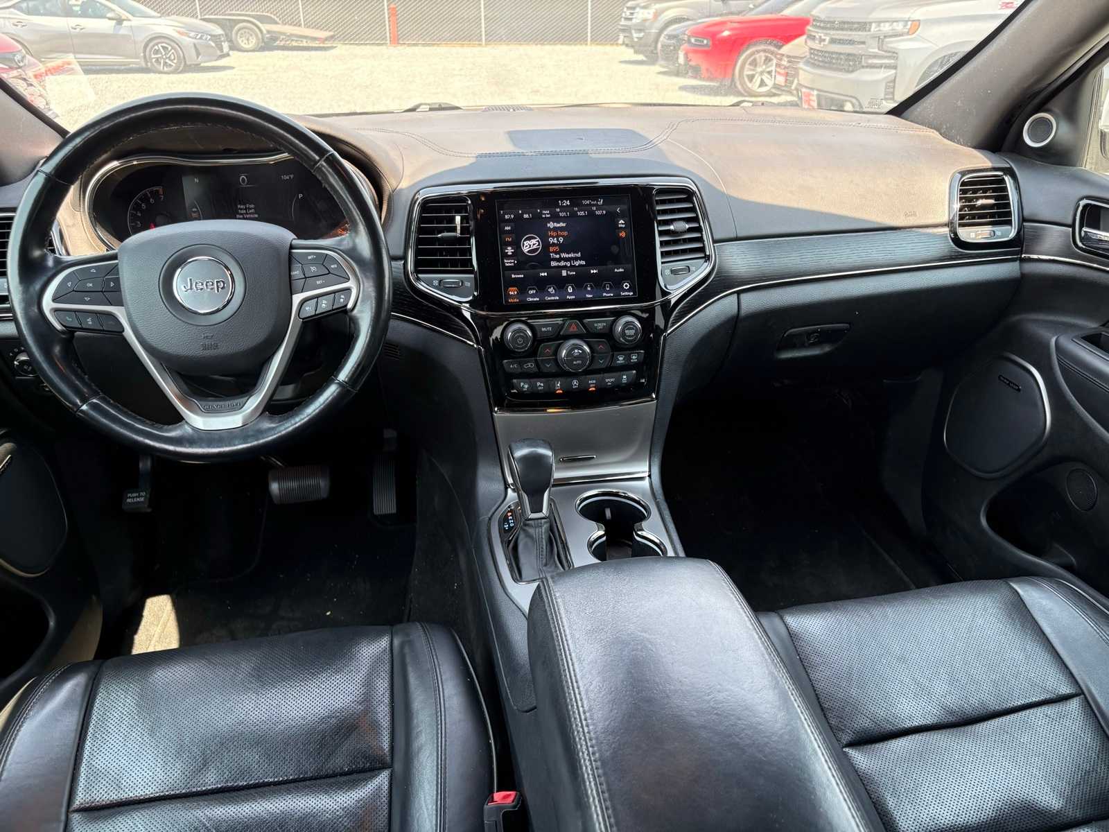 Thumbnail: 2020 Jeep Grand Cherokee - 3