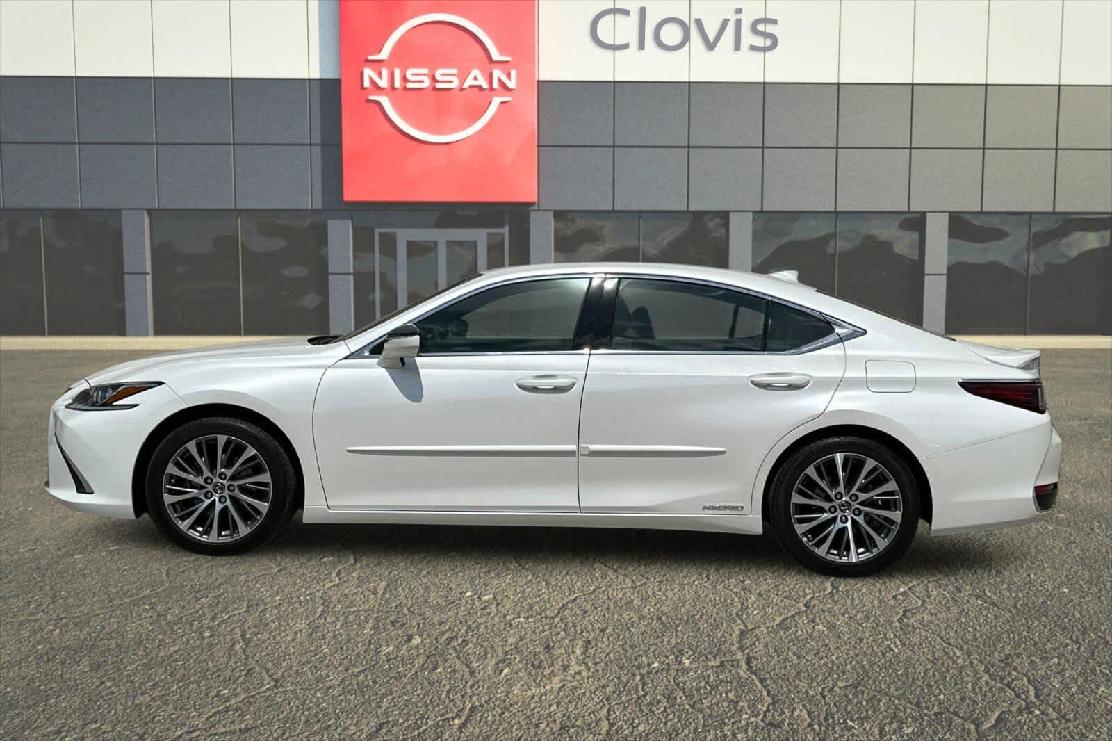 Thumbnail: 2019 Lexus ES - 6