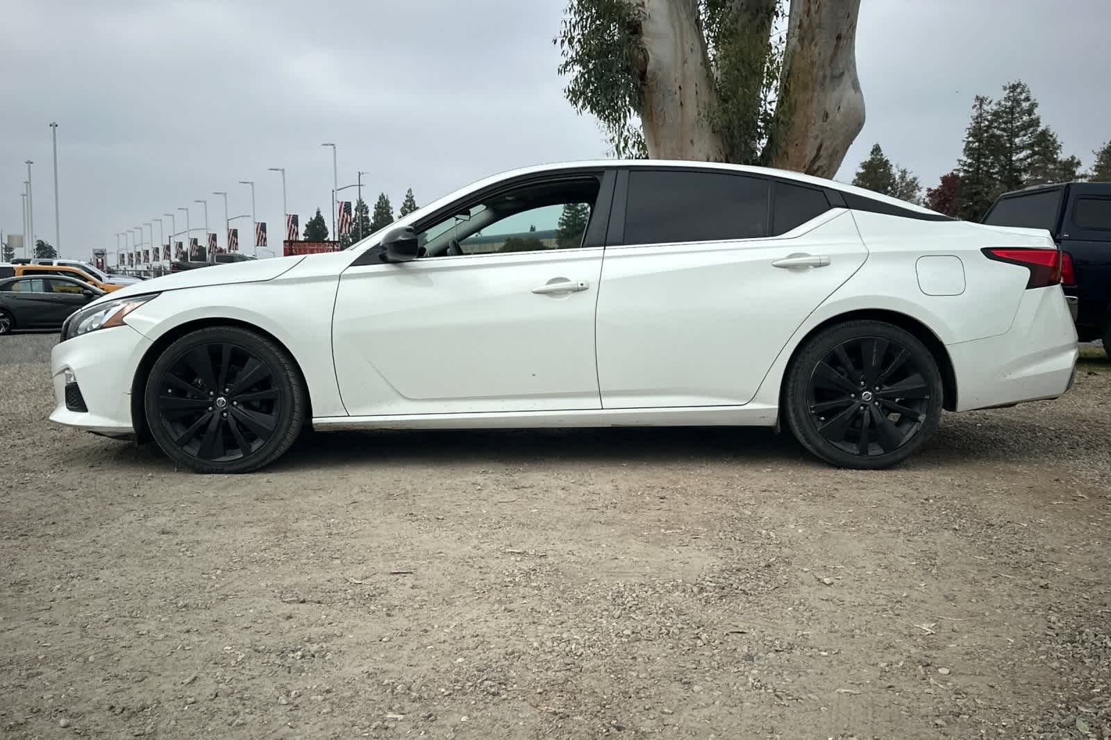 Thumbnail: 2019 Nissan Altima - 6