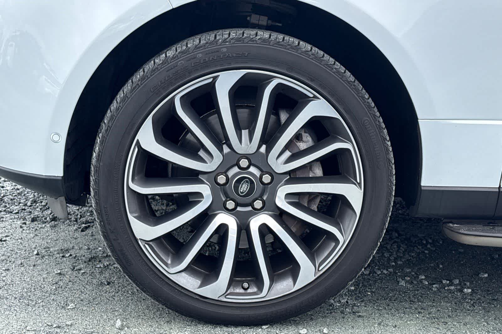 Thumbnail: 2017 Land Rover Range Rover - 12