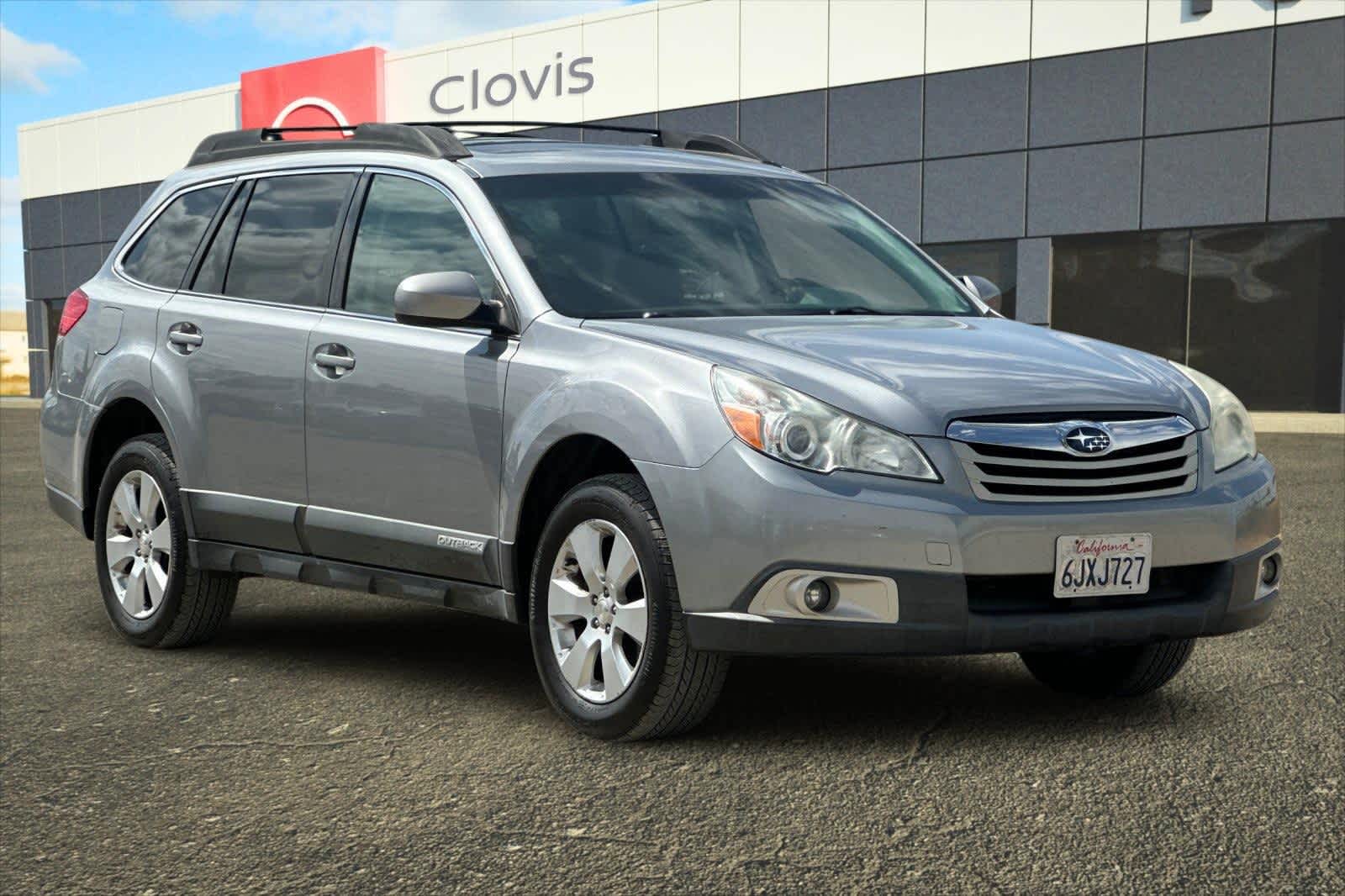 Thumbnail: 2010 Subaru Outback - 10