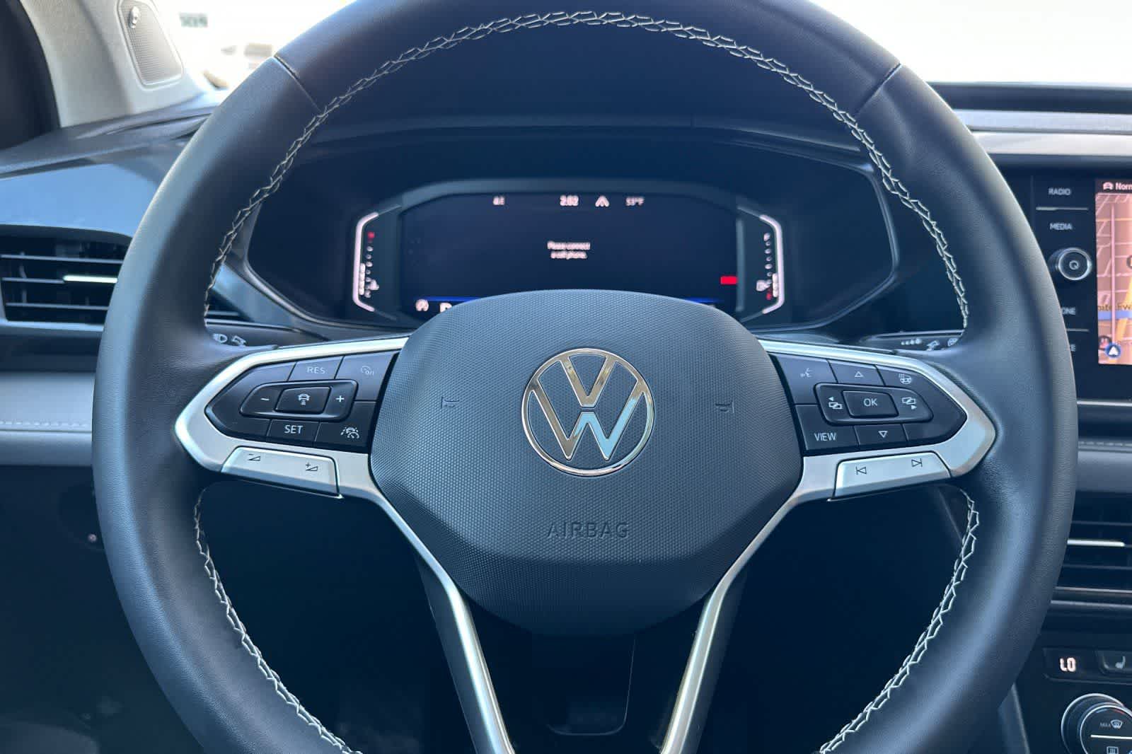 Thumbnail: 2023 Volkswagen Taos - 30