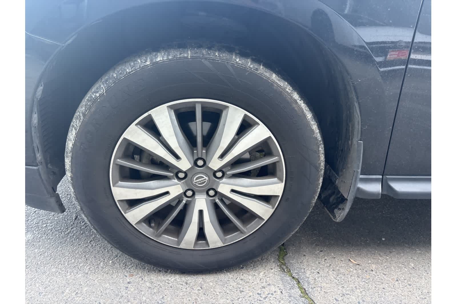 Thumbnail: 2020 Nissan Pathfinder - 24