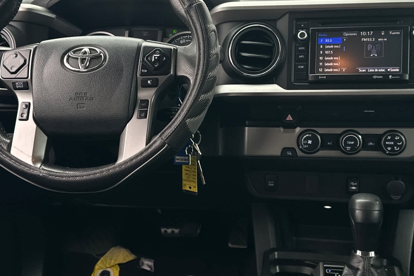 Thumbnail: 2019 Toyota Tacoma - 14