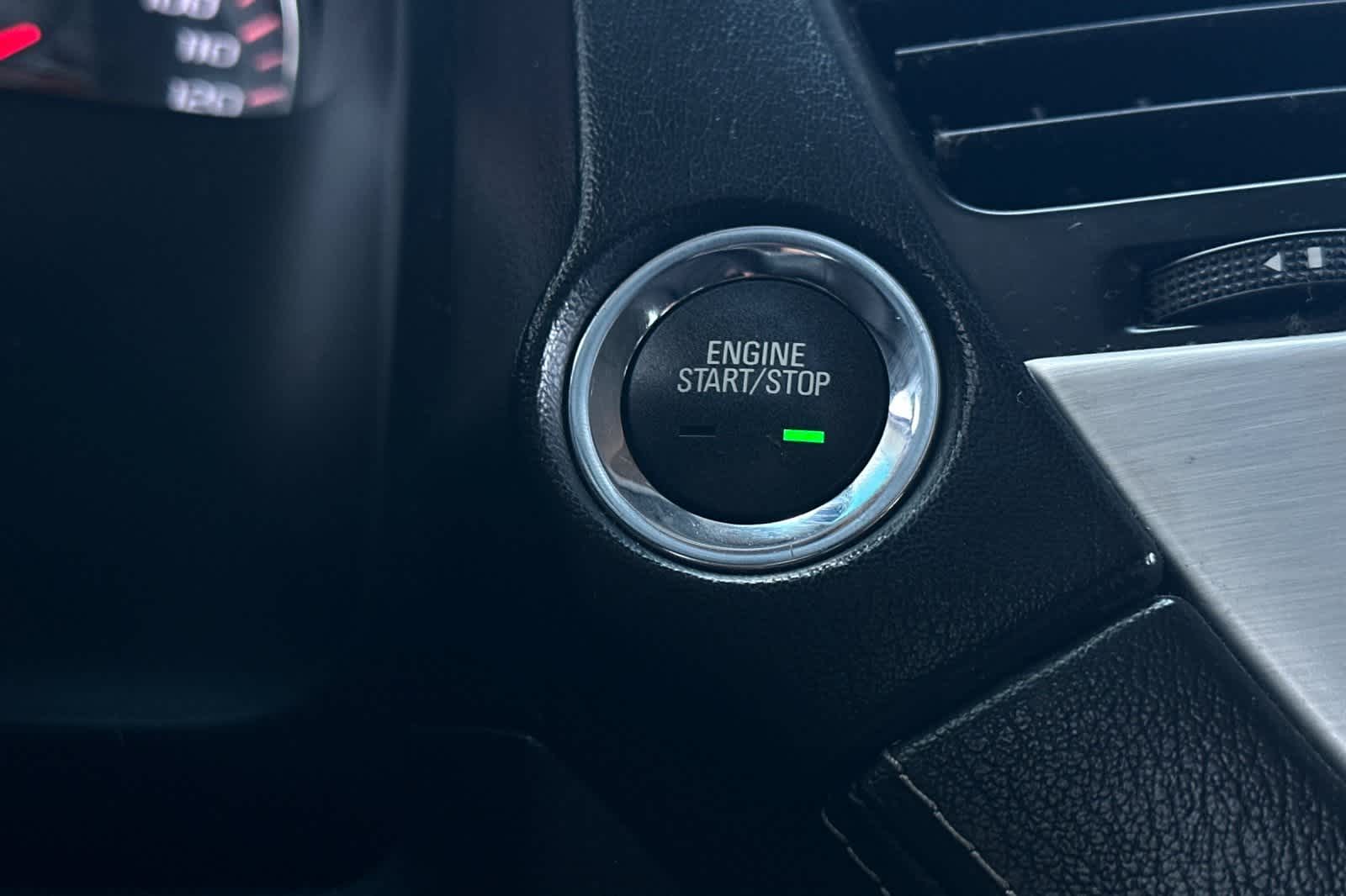 Thumbnail: 2015 GMC Yukon - 24