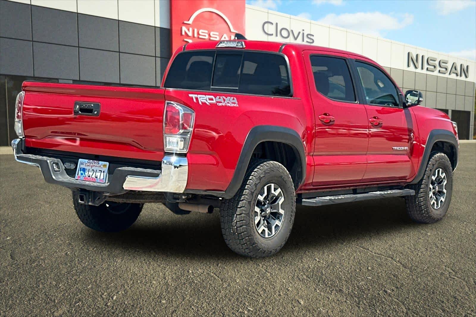 Thumbnail: 2022 Toyota Tacoma - 3
