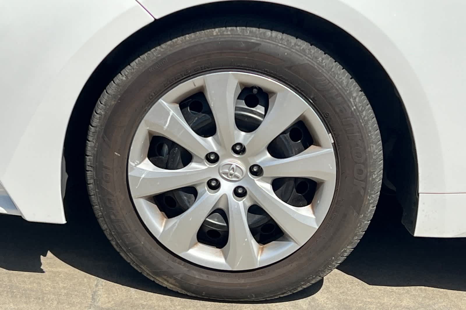 Thumbnail: 2024 Toyota Corolla - 12