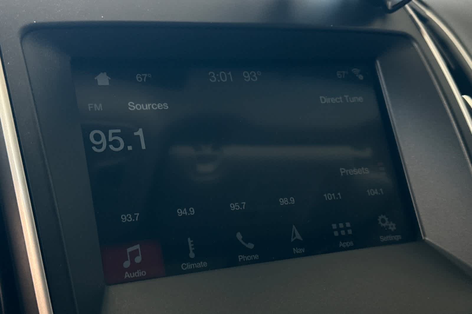 Thumbnail: 2016 Ford Edge - 20