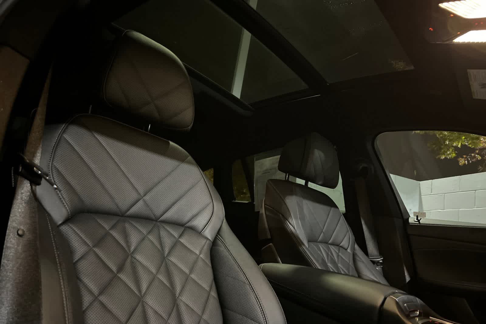 Thumbnail: 2023 BMW X6 - 20