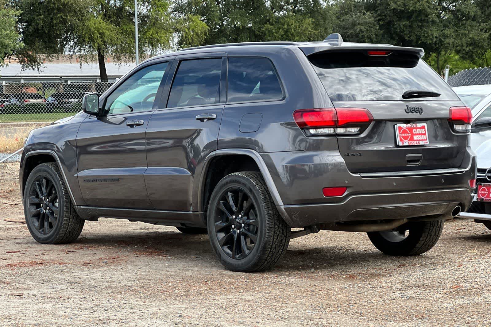 Thumbnail: 2018 Jeep Grand Cherokee - 7