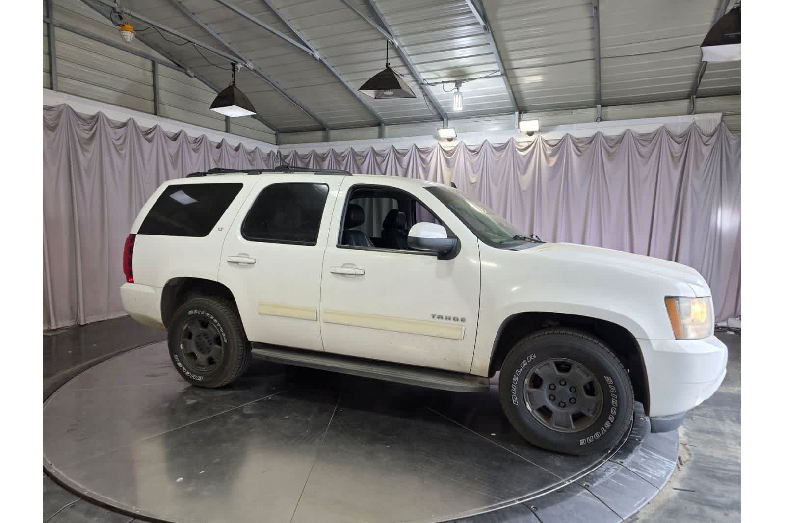 Thumbnail: 2010 Chevrolet Tahoe - 7