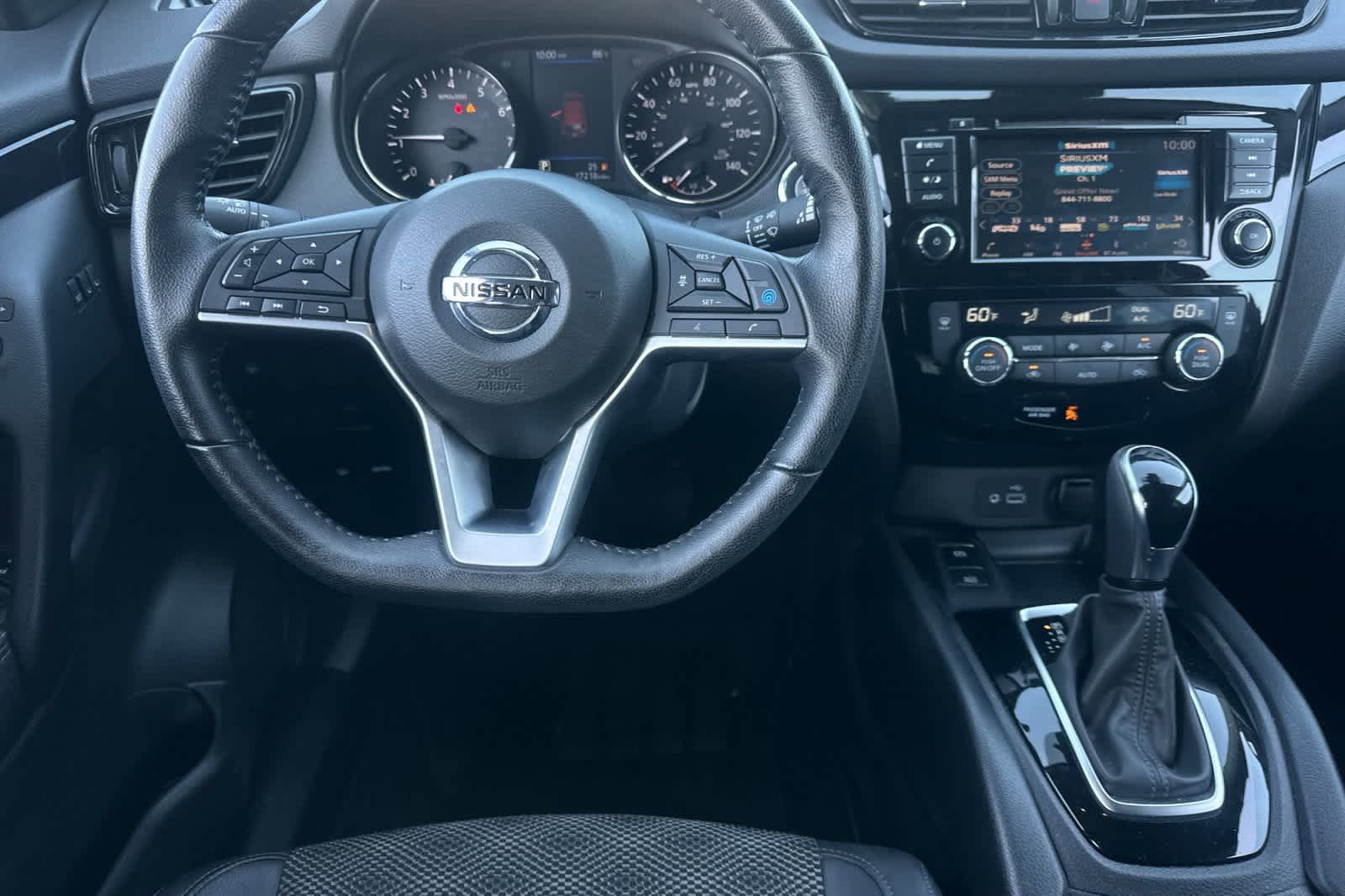 Thumbnail: 2022 Nissan Rogue Sport - 17