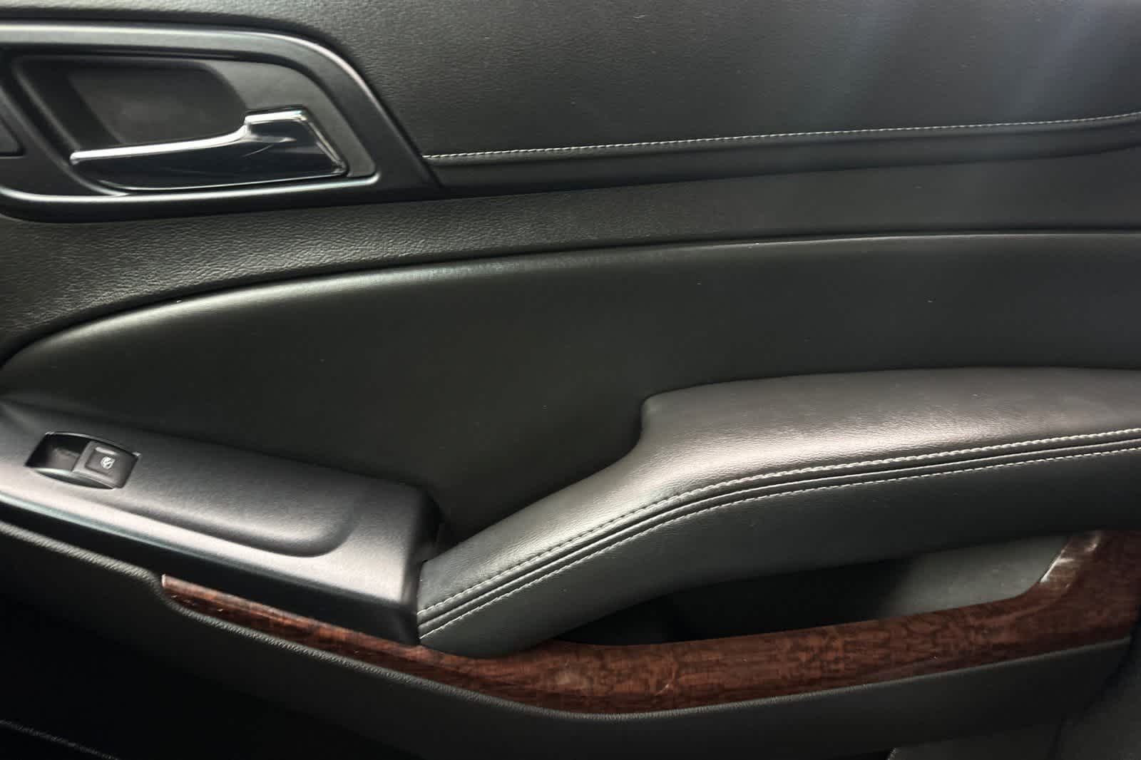 Thumbnail: 2015 GMC Yukon - 22