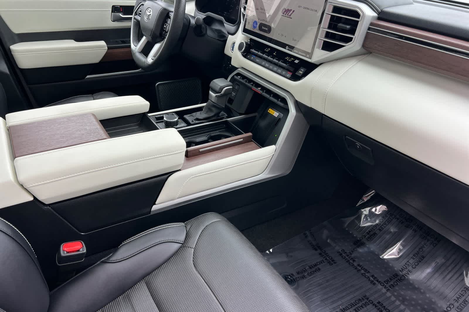 Thumbnail: 2024 Toyota Tundra - 18