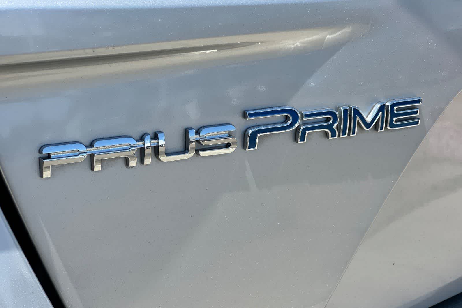 Thumbnail: 2022 Toyota Prius Prime - 16