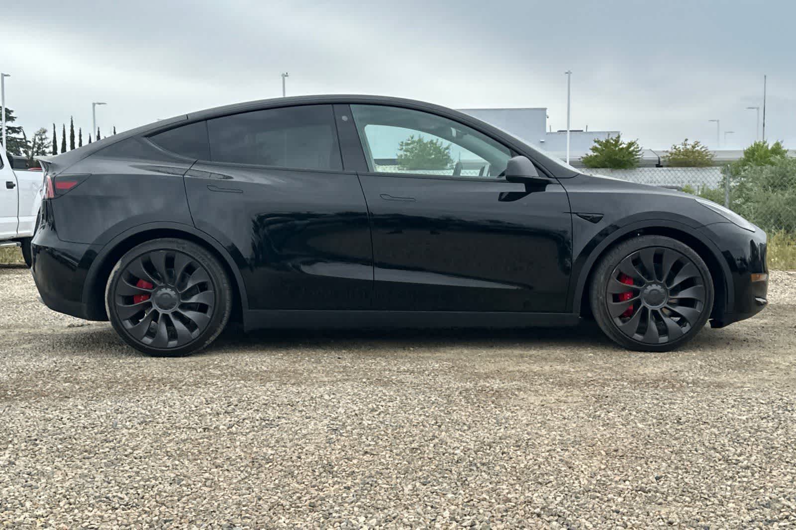 Thumbnail: 2023 Tesla Model Y - 9