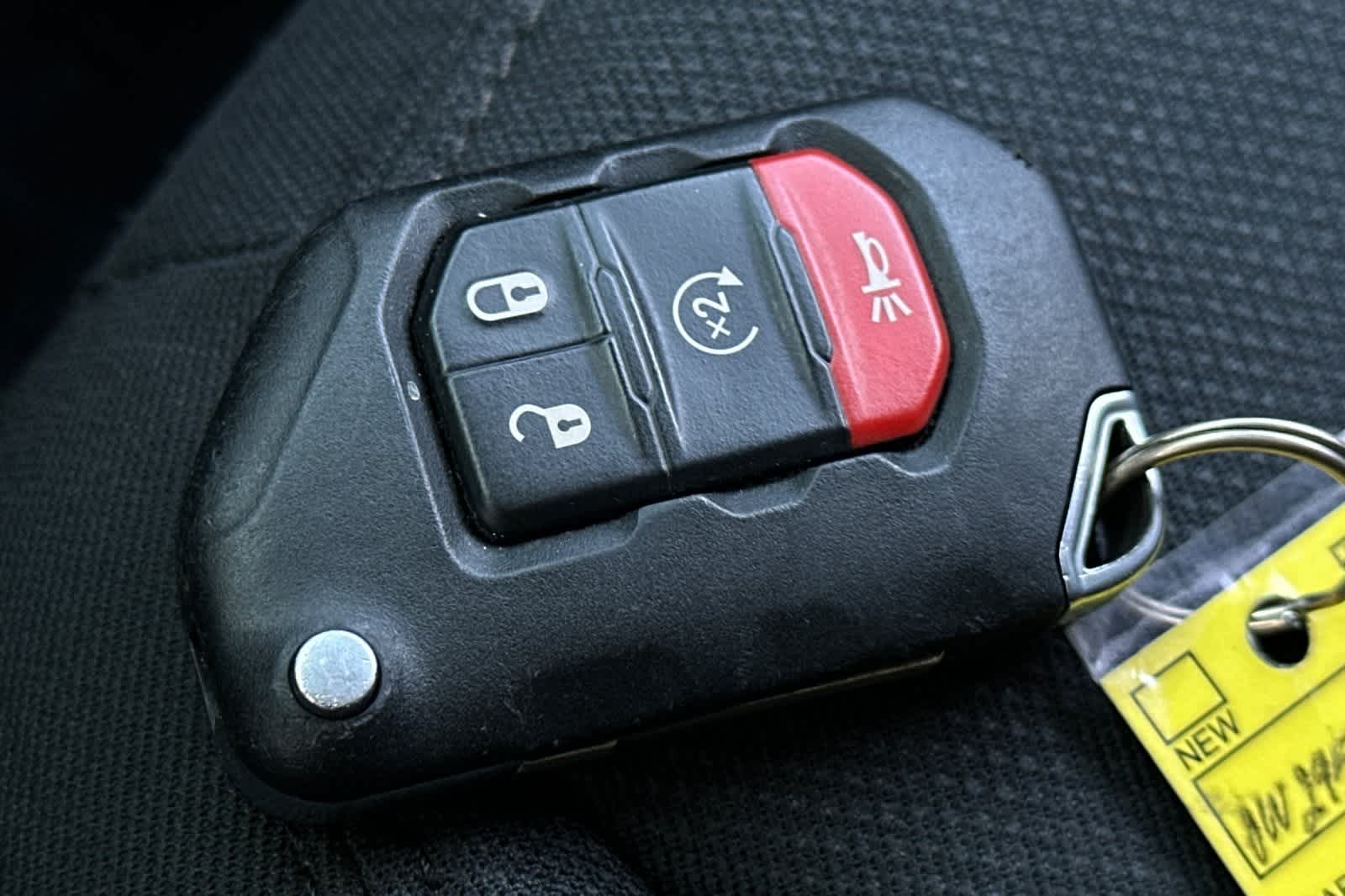 Thumbnail: 2018 Jeep Wrangler - 24