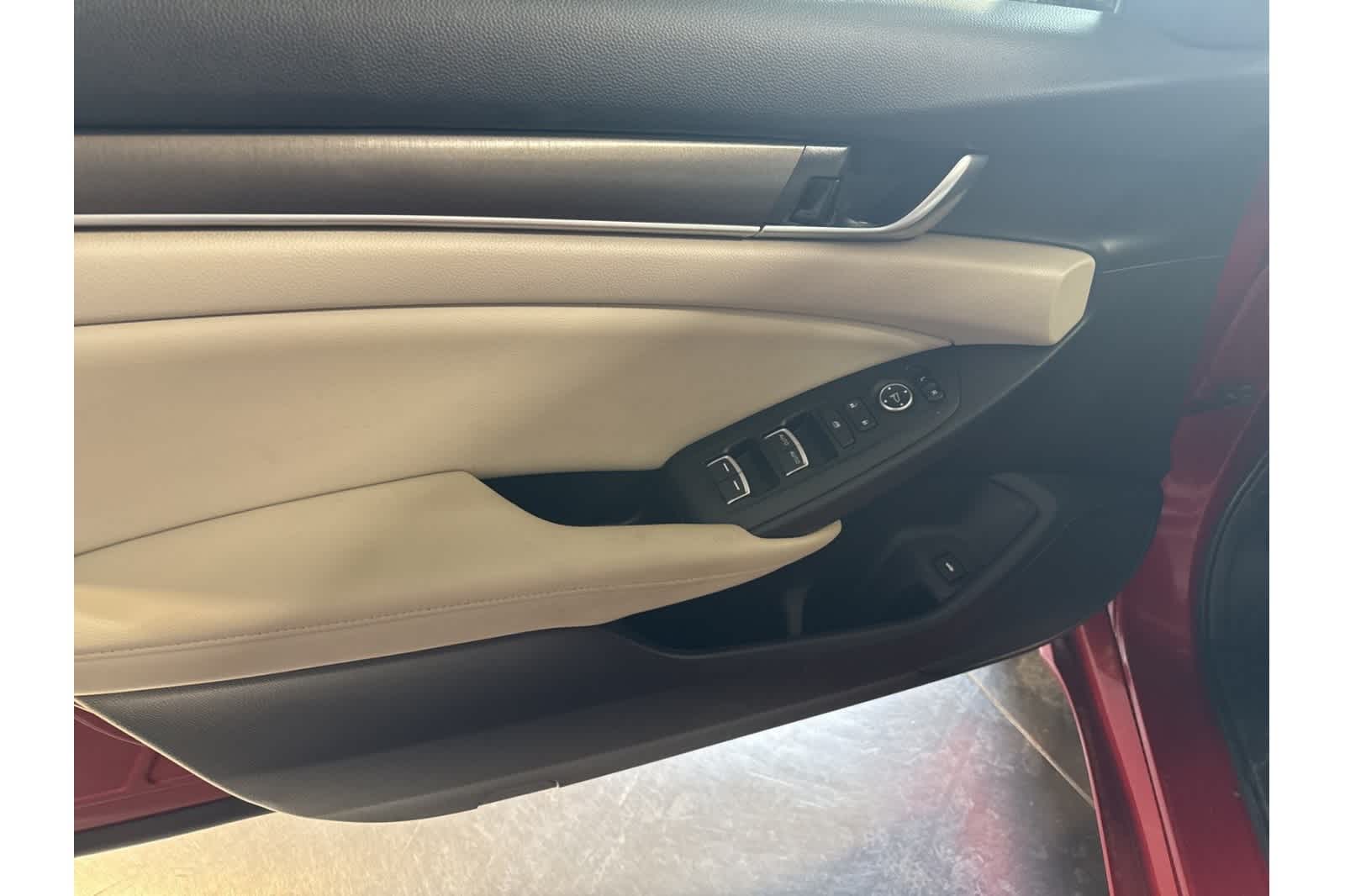 Thumbnail: 2018 Honda Accord - 19