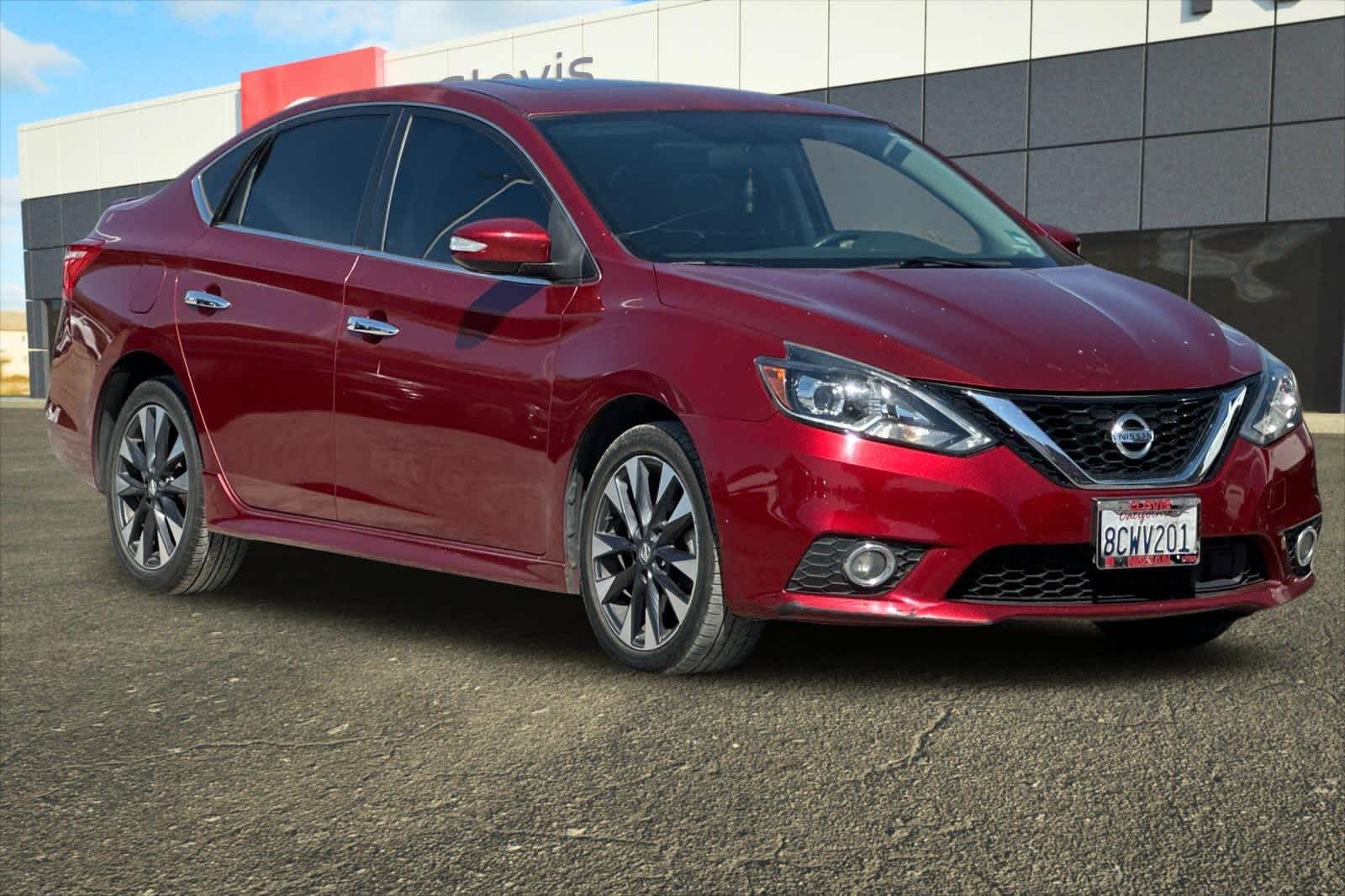 Thumbnail: 2018 Nissan Sentra - 10