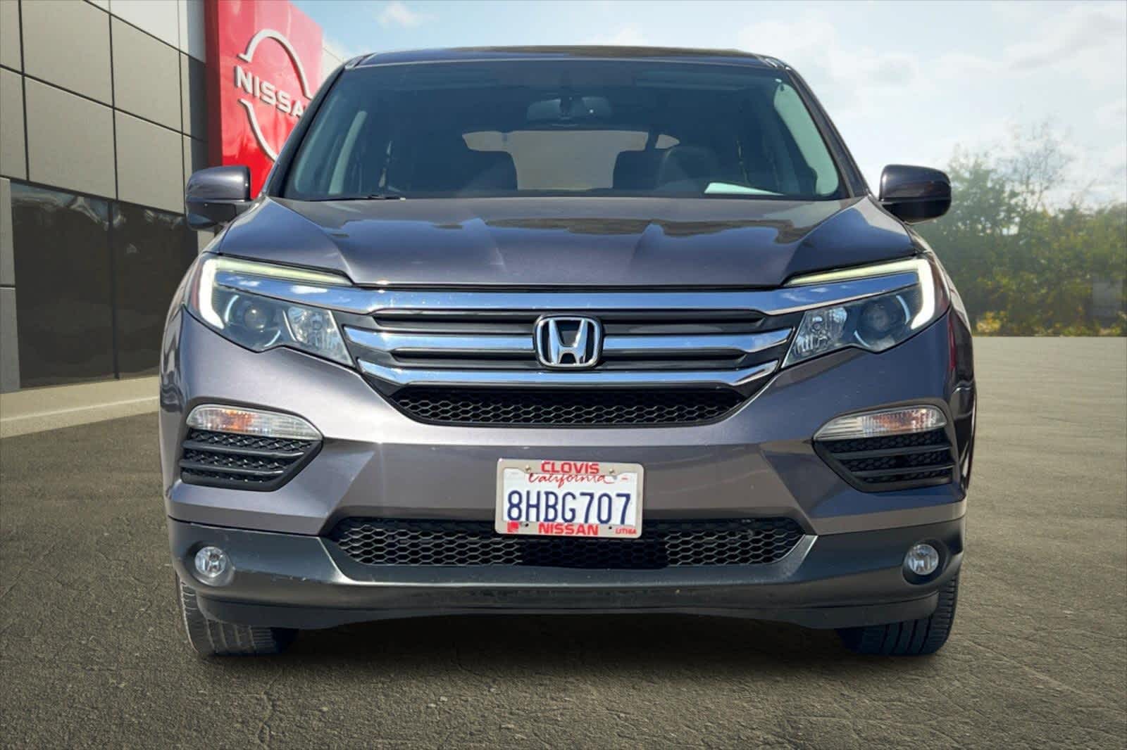 Thumbnail: 2017 Honda Pilot - 11