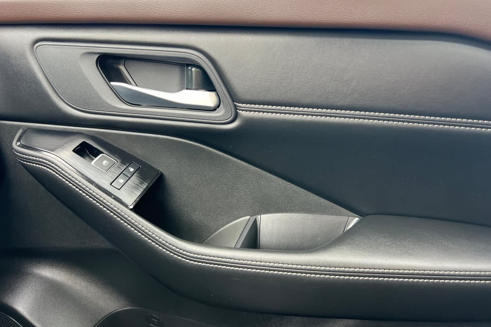 Thumbnail: 2023 Nissan Rogue - 21