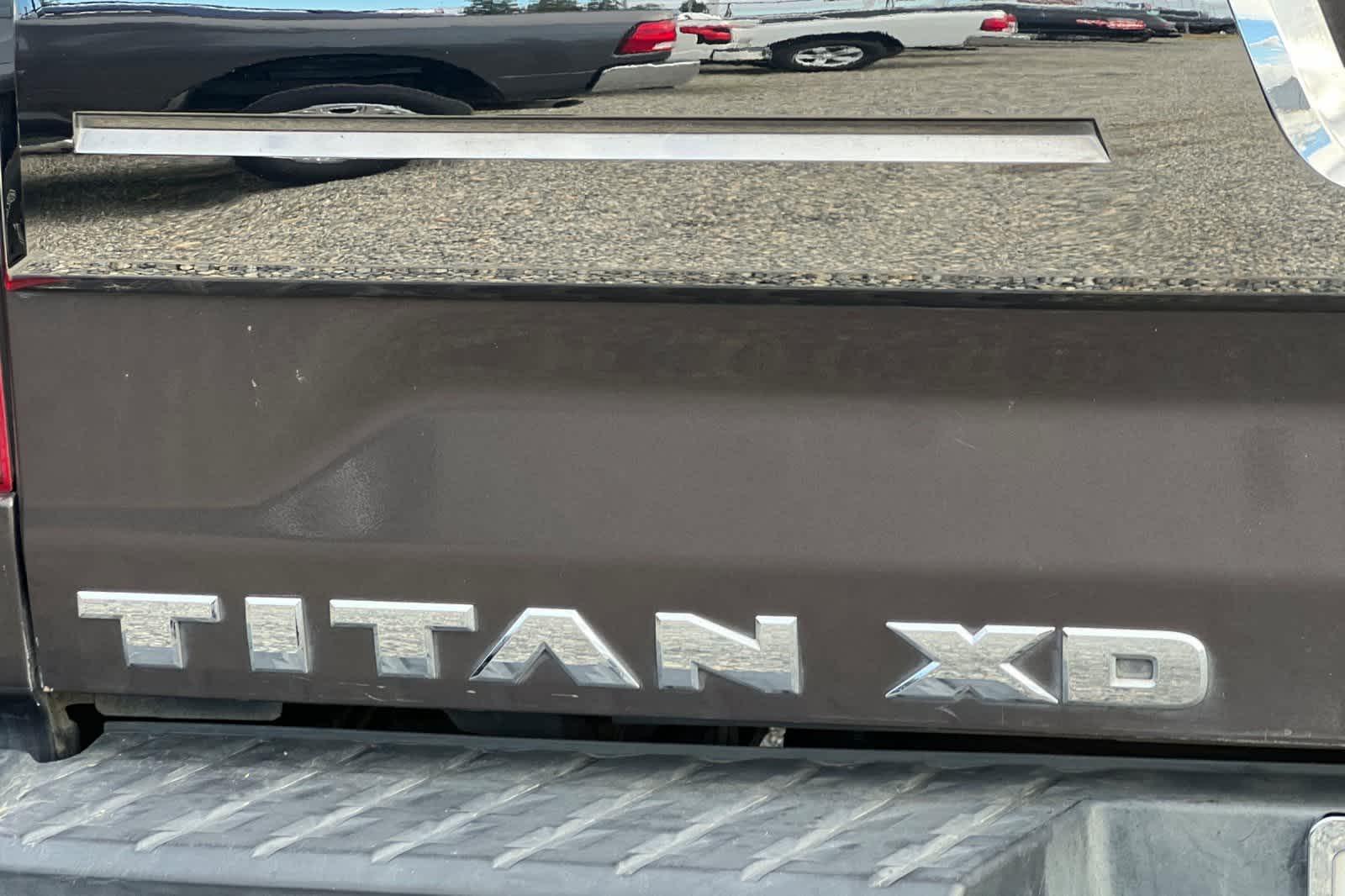 Thumbnail: 2018 Nissan Titan - 17