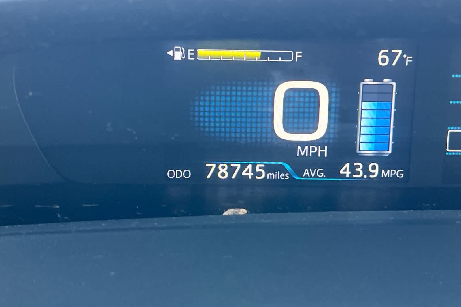 Thumbnail: 2017 Toyota Prius - 22