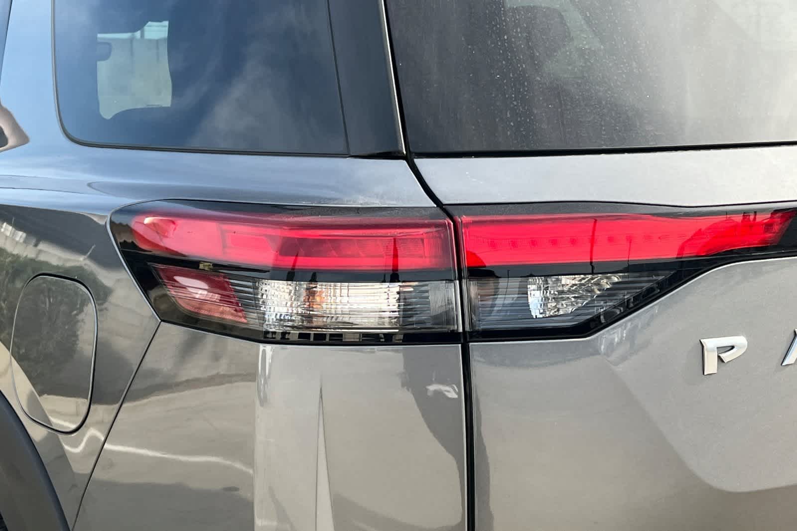 Thumbnail: 2023 Nissan Pathfinder - 15